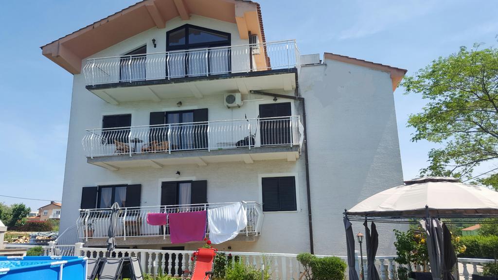 Apartments Valfontane Савудрия Экстерьер фото